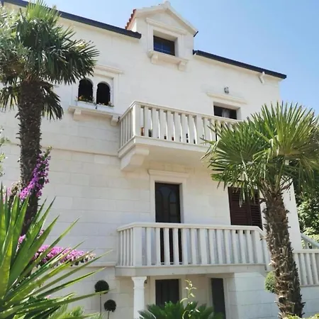 Apartment White House - With Terrace And Sea View 5 *